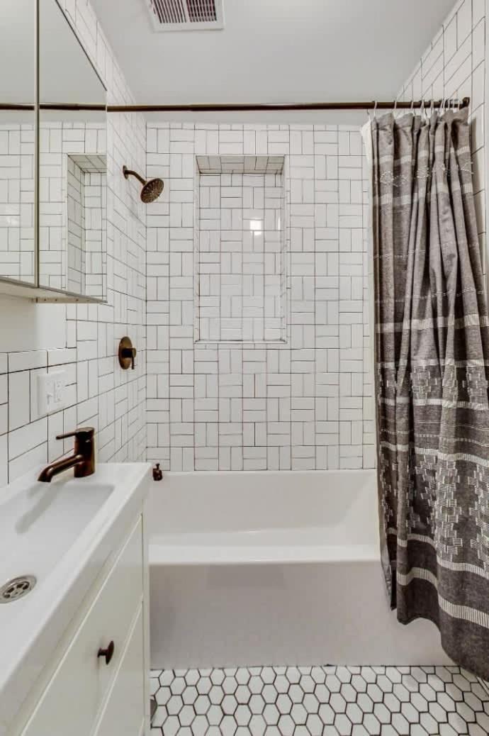 Modern 2Br With Patio & Cozy Space Чикаго Экстерьер фото
